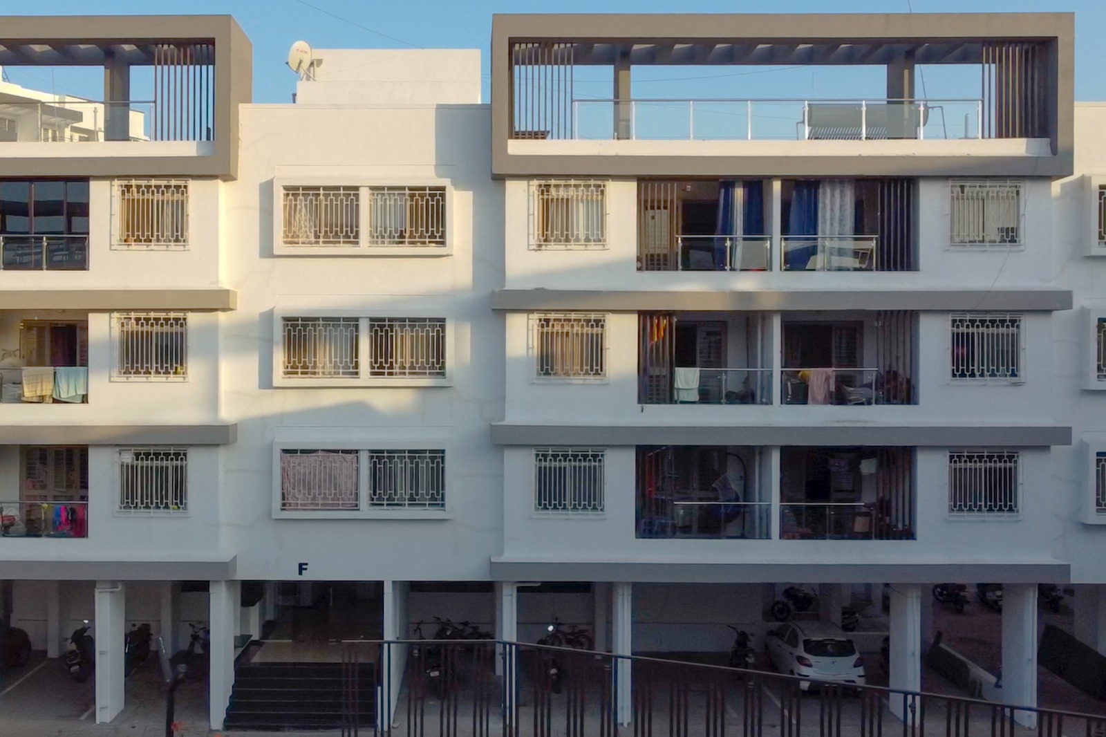 WhatsApp Image 2025-11-07 at 12.39.53 PM (1)